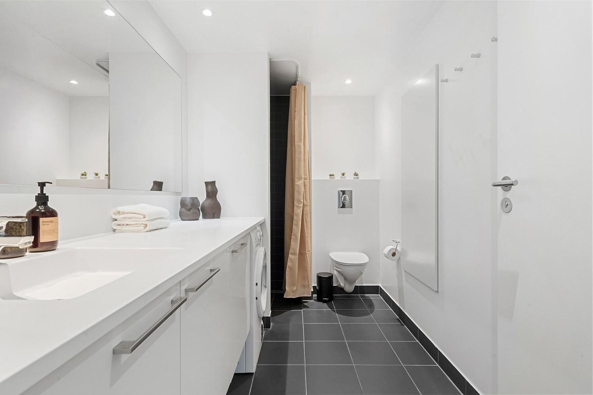 Ferienwohnung A Stylish Getaway In Modern Surroundings Århus Exterior foto